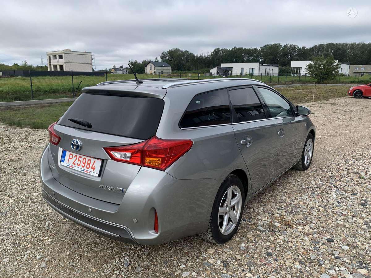 Toyota Auris - 4