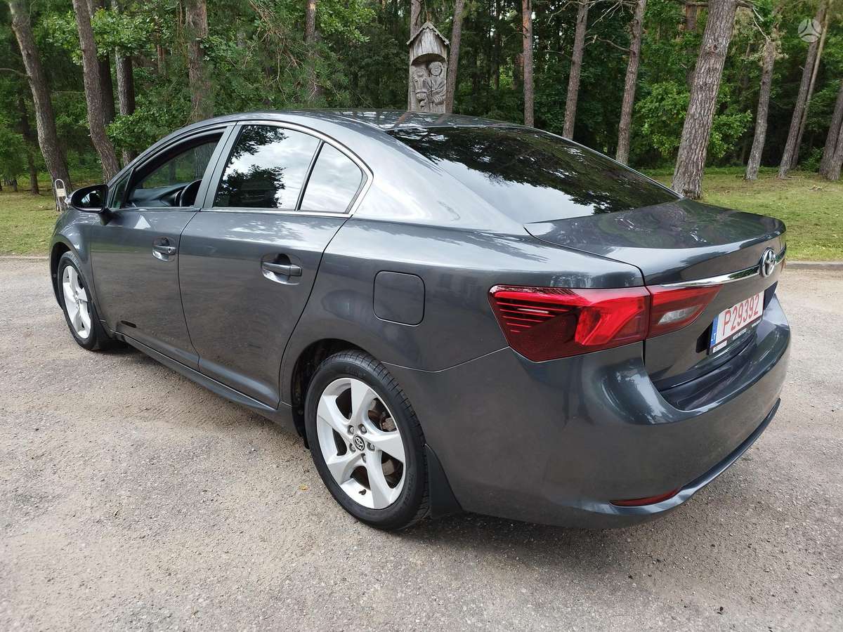 Toyota Avensis, 1.8 l., Седан