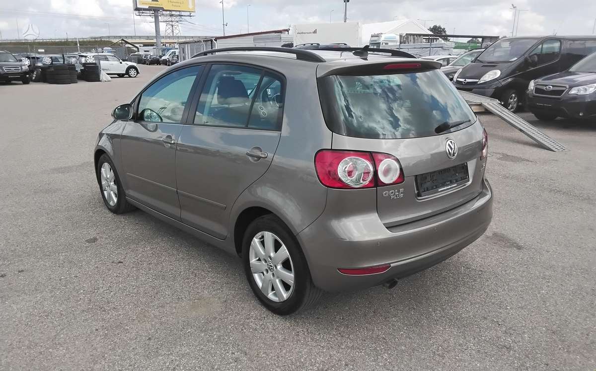 Volkswagen Golf Plus - 4