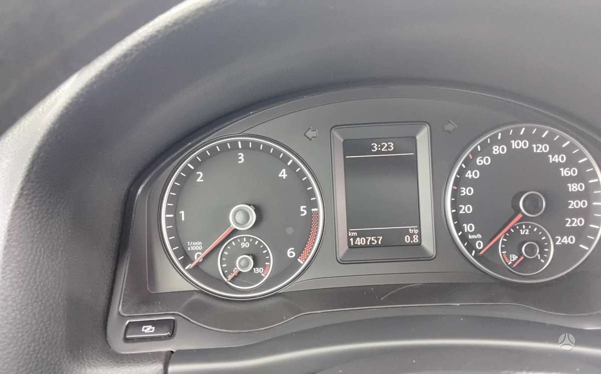 Volkswagen Golf Plus - 11