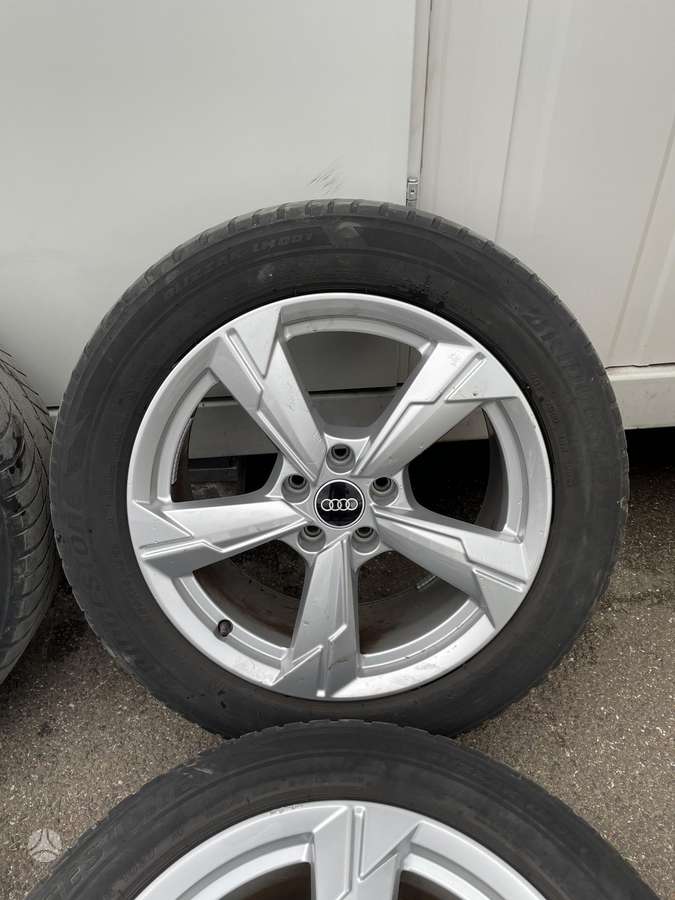 Audi 4K0601025D, light alloy, R18