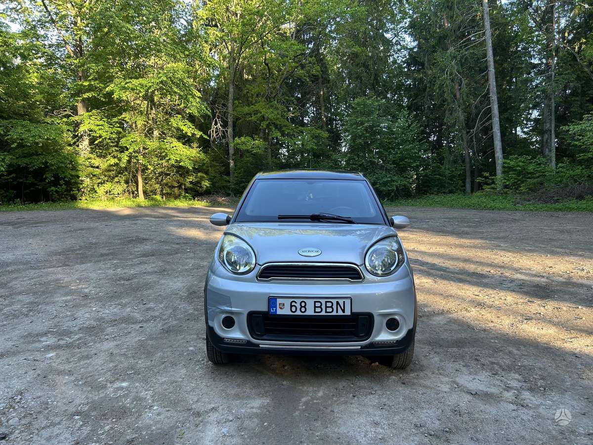 Microcar M8, 0.4 l., Хэтчбек