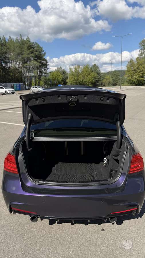 BMW 335, 3.0 l., Седан