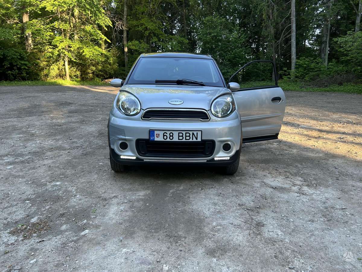 Microcar M8, 0.4 l., hatchback