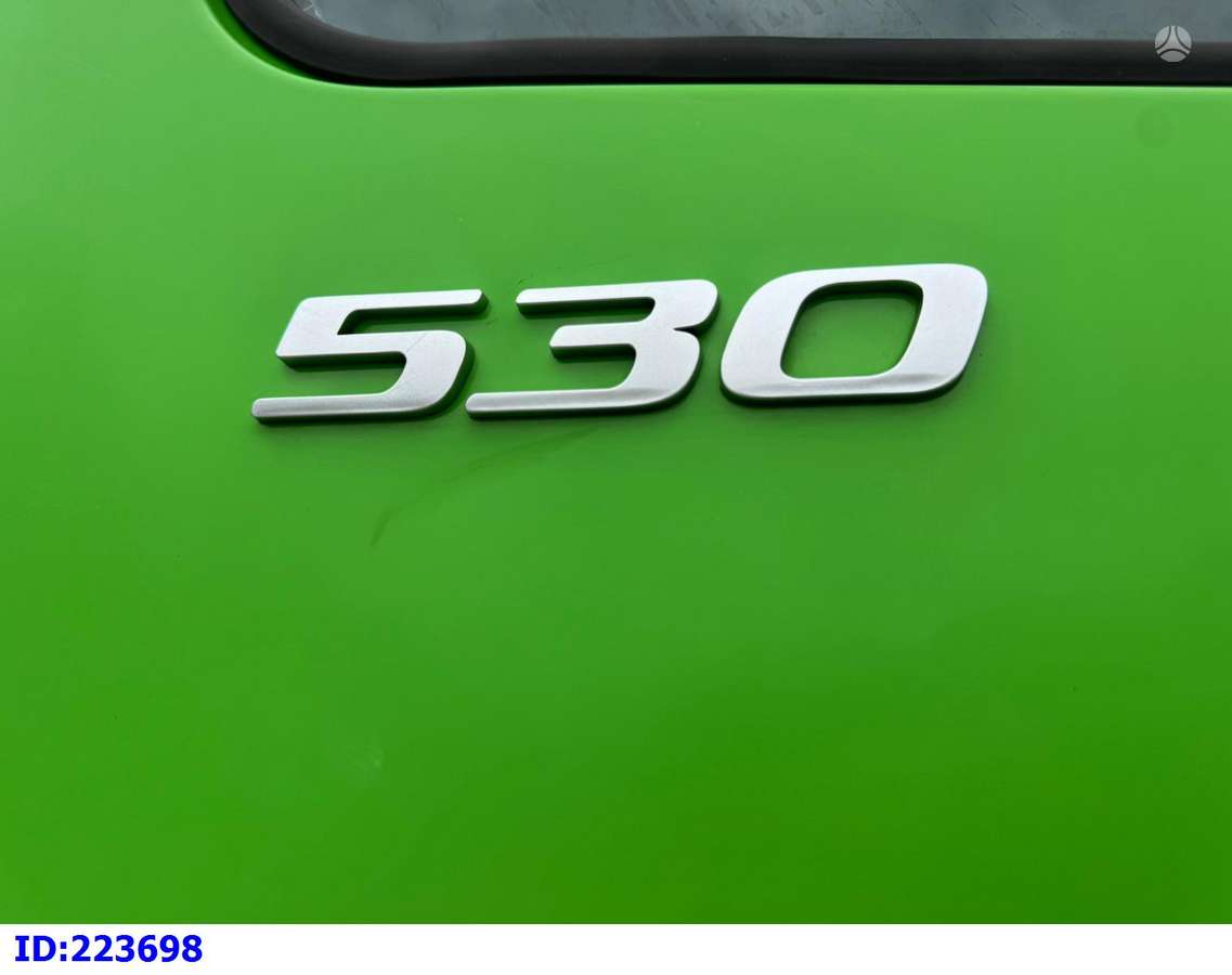 DAF XF 530, platformos