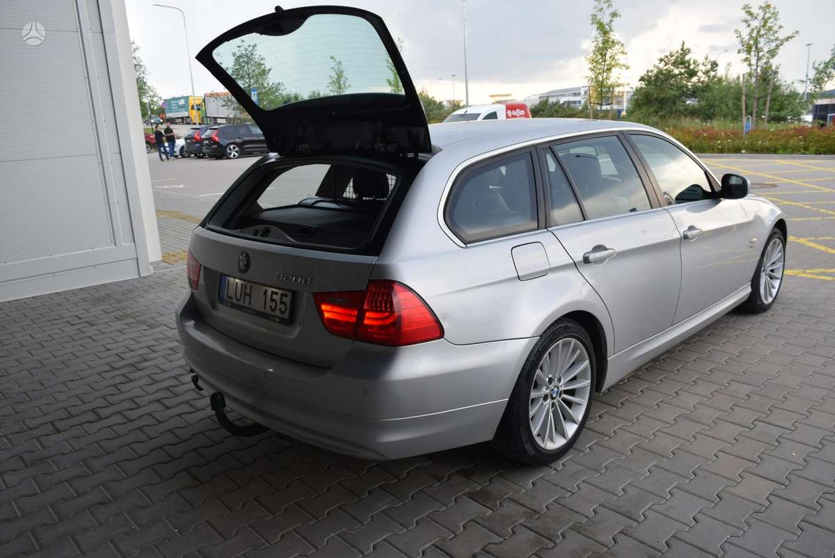 BMW 320, 2.0 l., Универсал