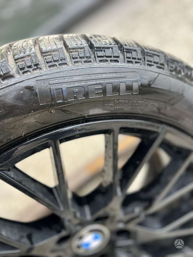 BMW, lengvojo lydinio, R18