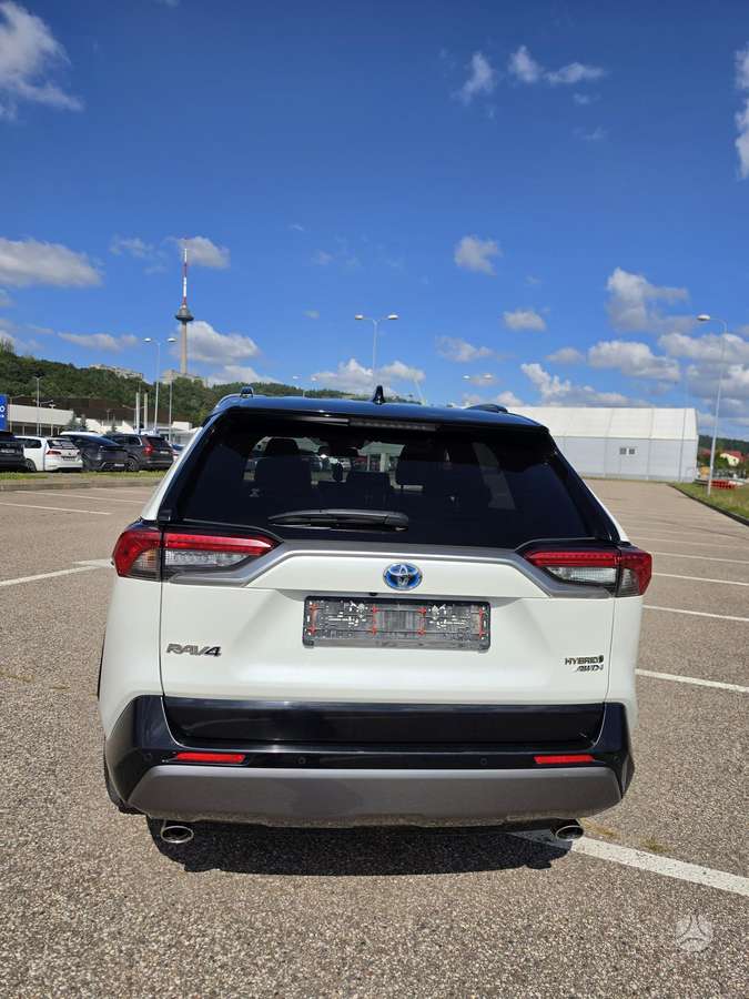 Toyota RAV4 - 5