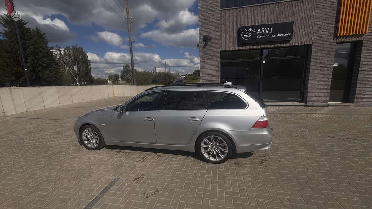 BMW 525, 3.0 l., Универсал