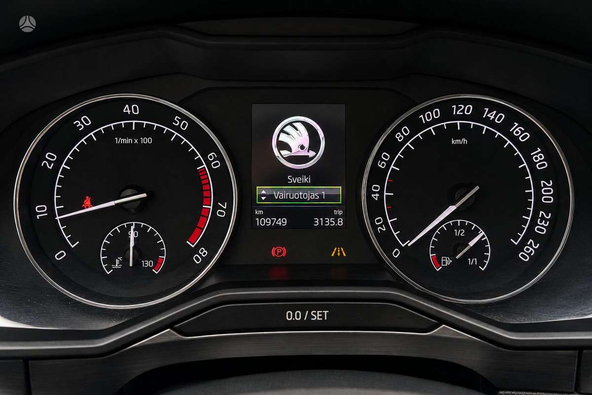 Skoda Superb, 1.8 l., hatchback