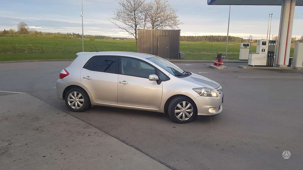 Toyota Auris, 2.0 l., hatchback