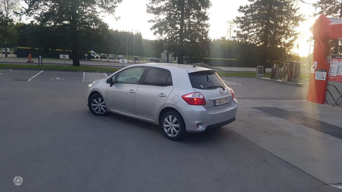 Toyota Auris, 2.0 l., hatchback