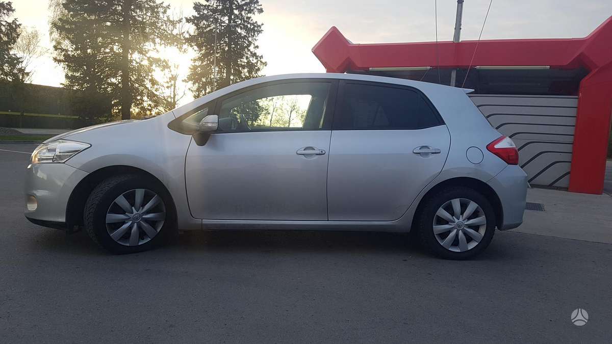 Toyota Auris, 2.0 l., hatchback