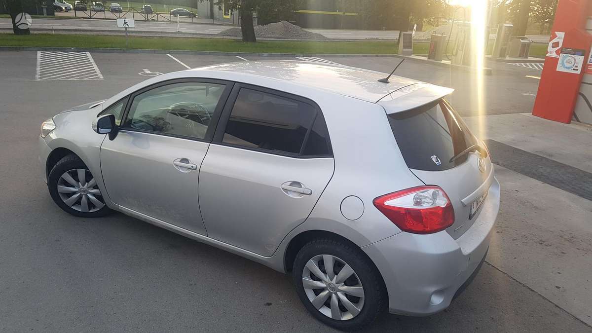 Toyota Auris, 2.0 l., hatchback