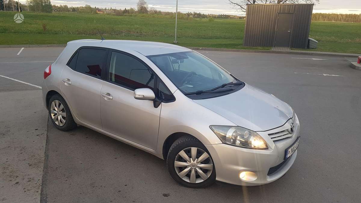 Toyota Auris, 2.0 l., hatchback