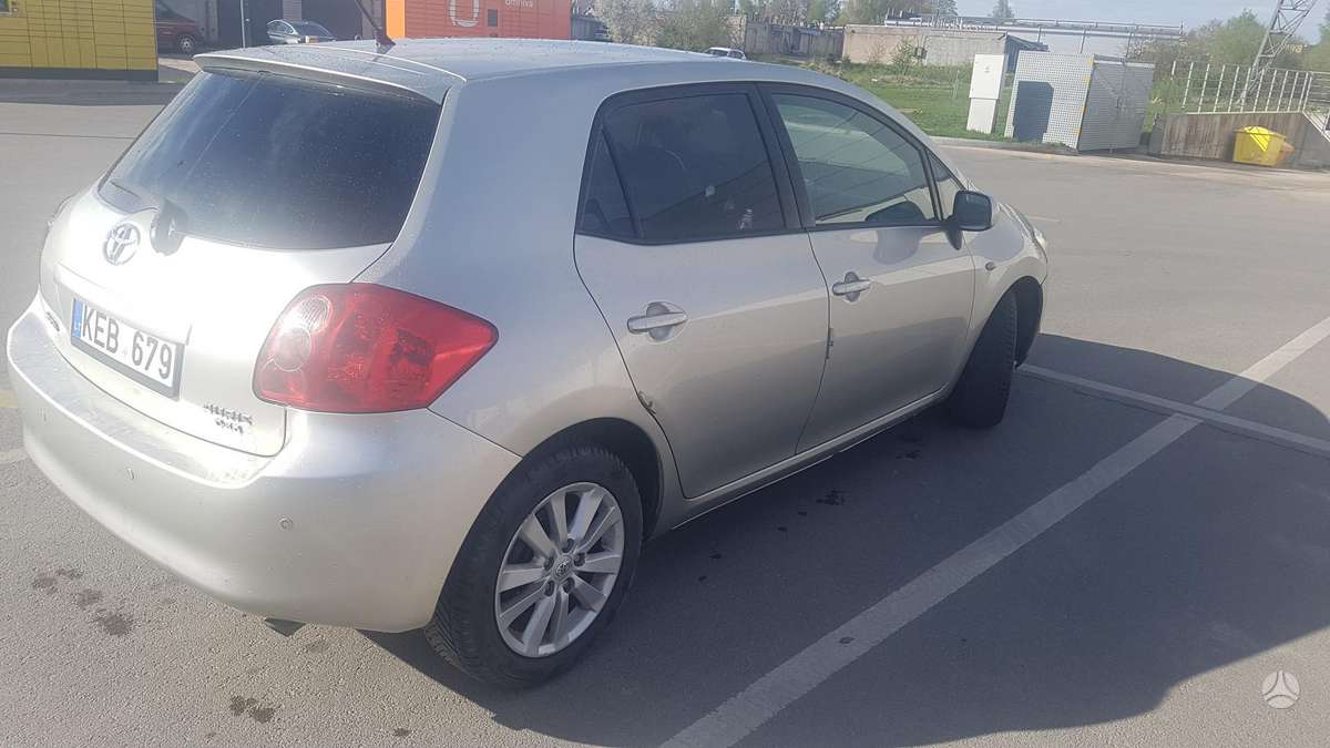 Toyota Auris, 2.0 l., hatchback