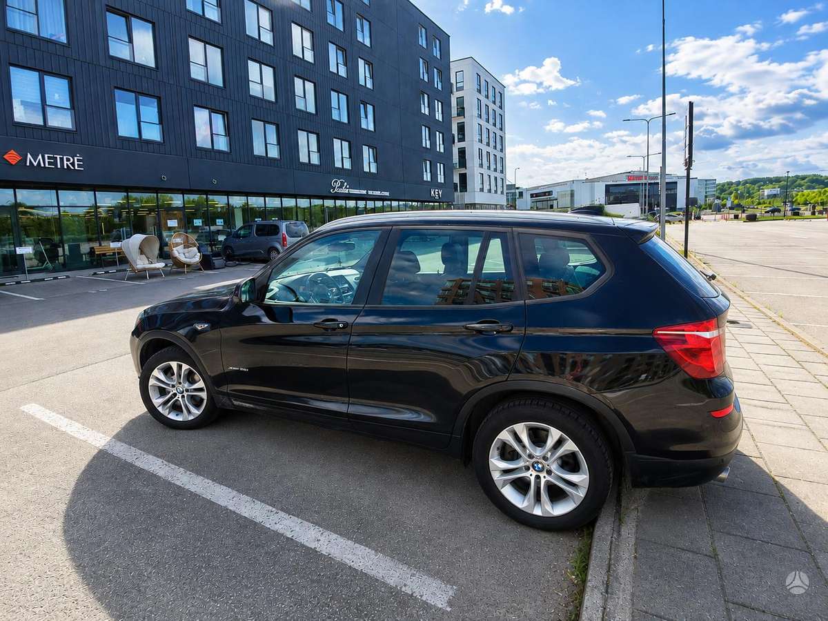 BMW X3, 3.0 l., off-road / crossover