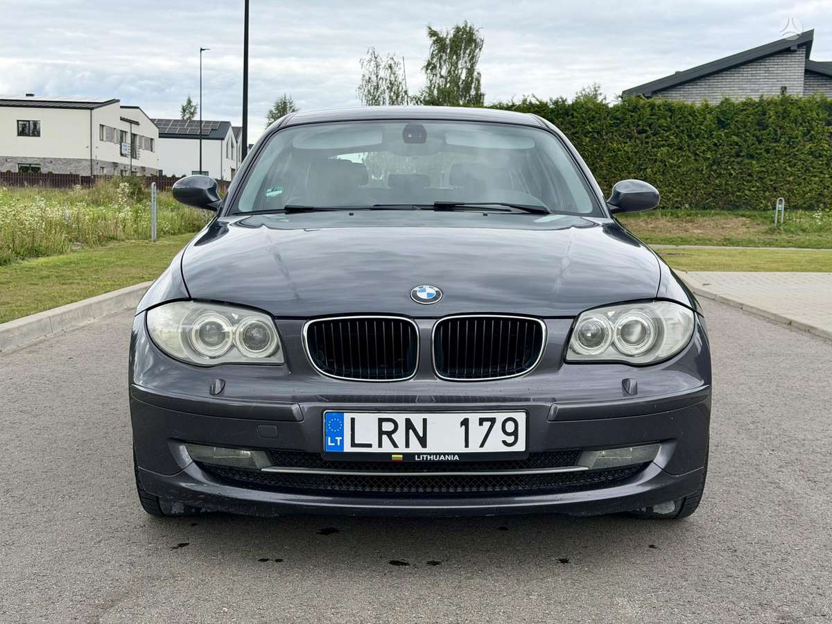 BMW 120, 2.0 l., hatchback