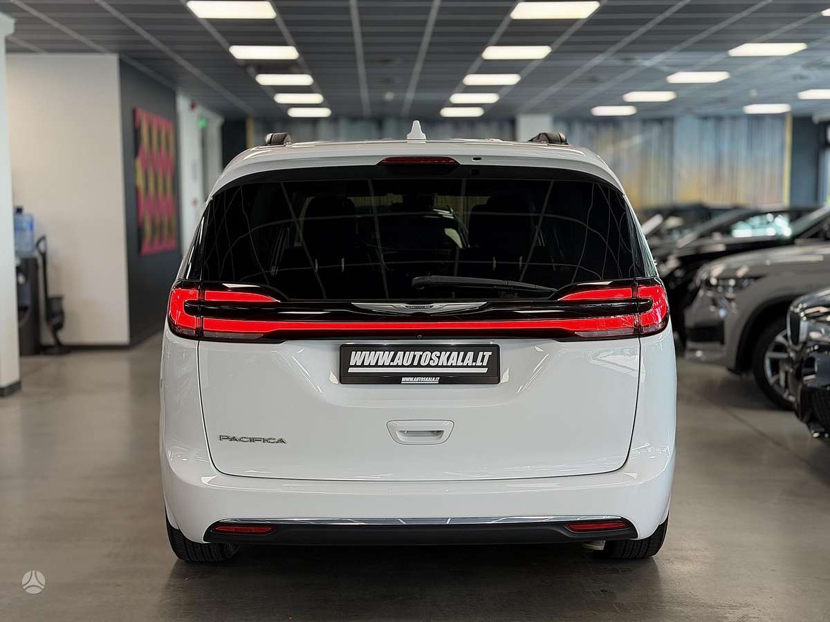 Chrysler Pacifica, 3.6 l., Минивэн