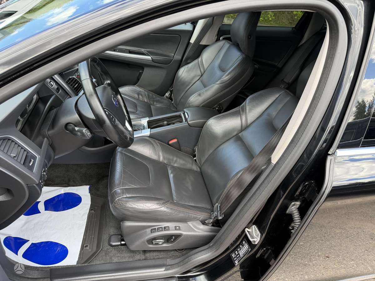 Volvo XC60 - 10