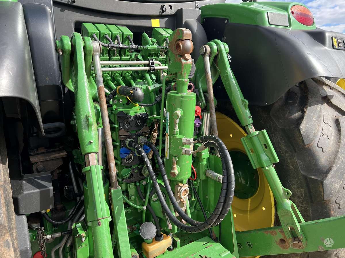 John Deere 6195R, traktoriai