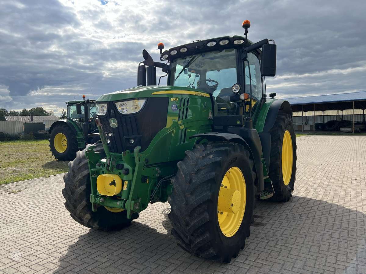 John Deere 6195R, tractors