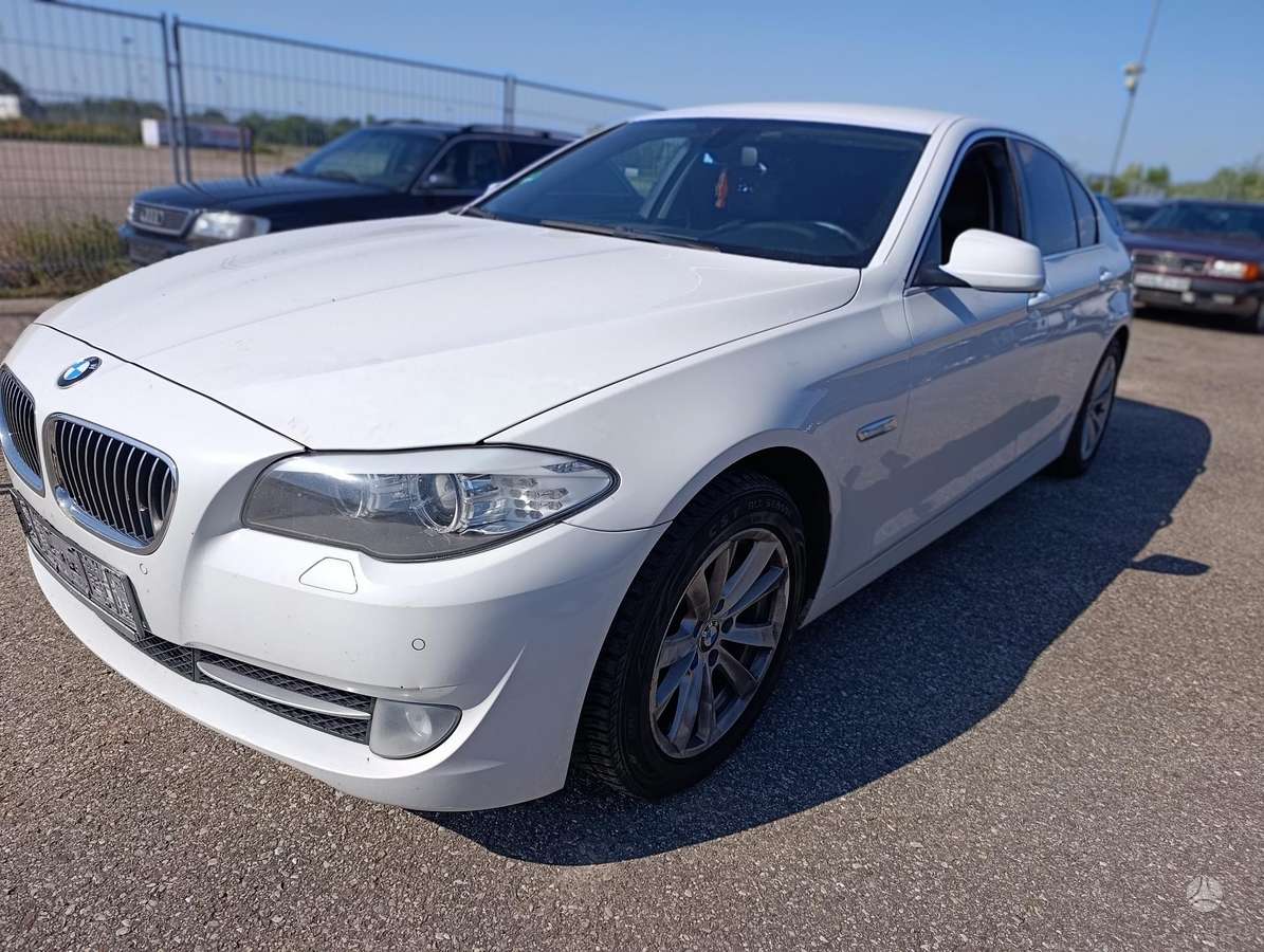BMW 525, 2.0 l., Седан