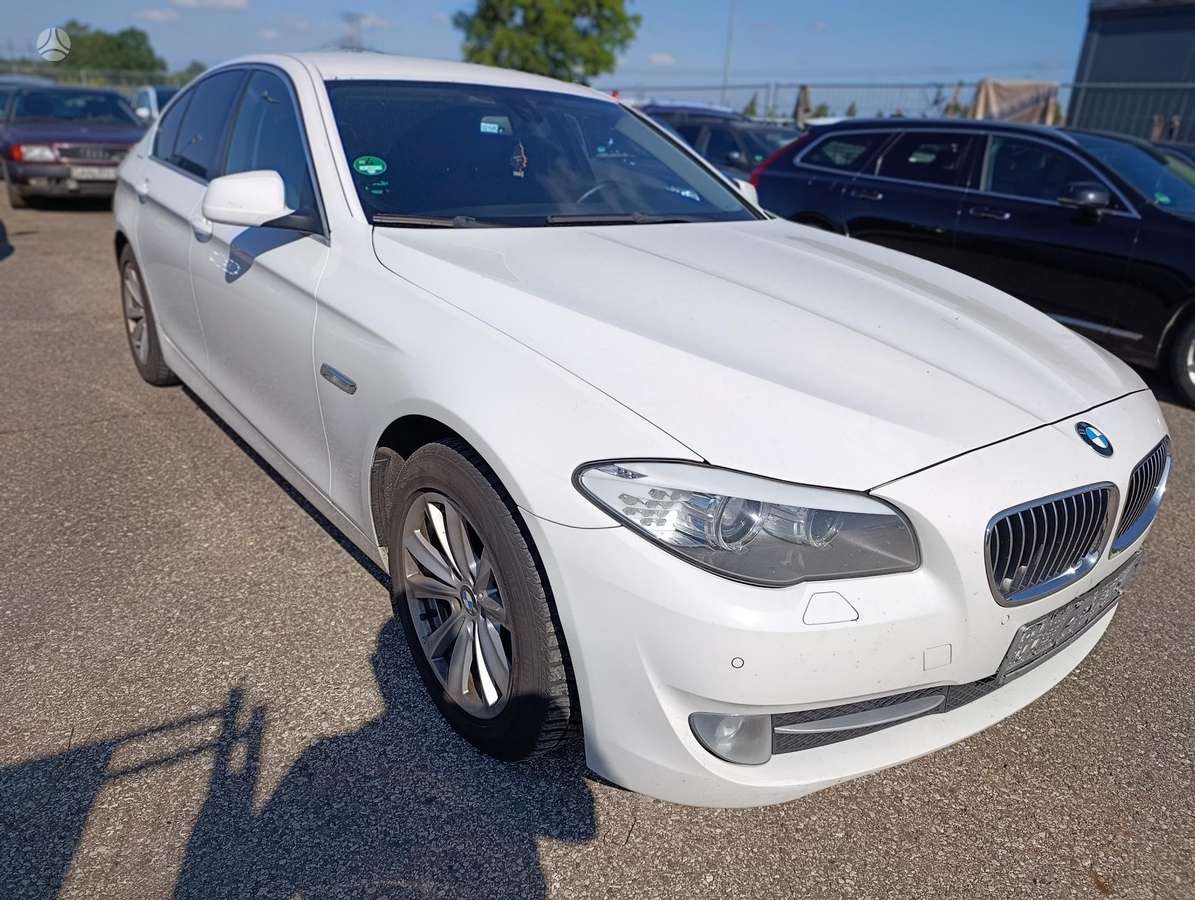 BMW 525, 2.0 l., Седан