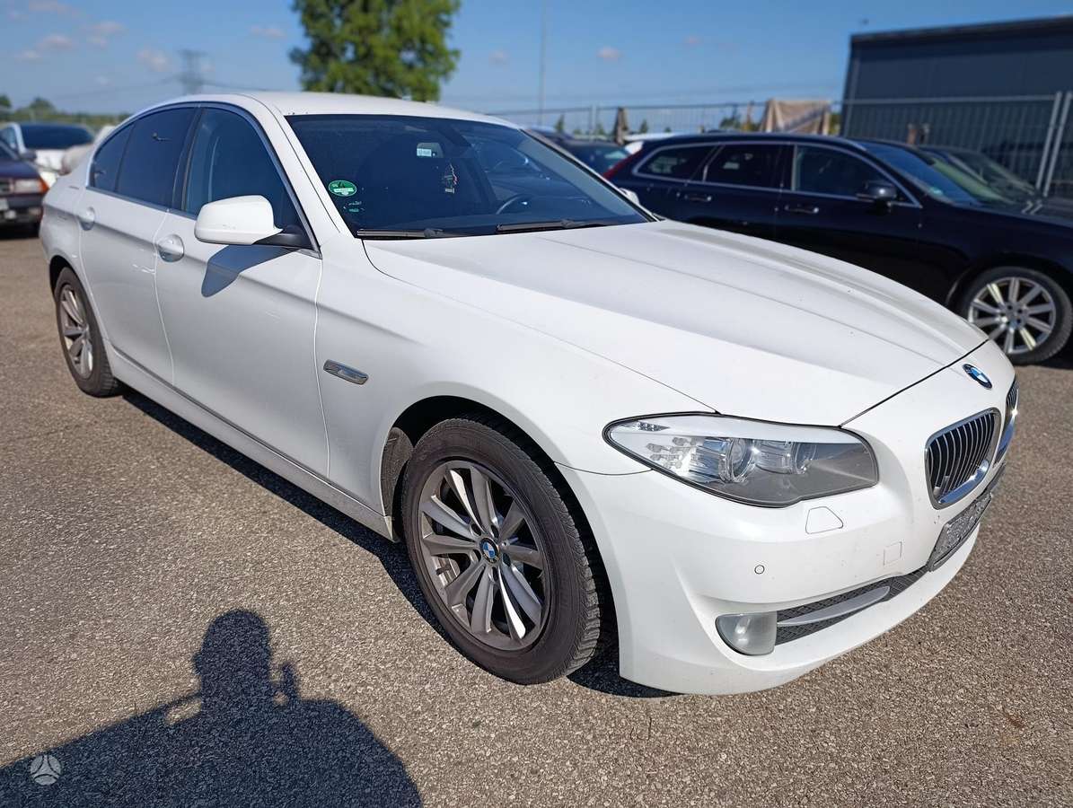 BMW 525, 2.0 l., Седан