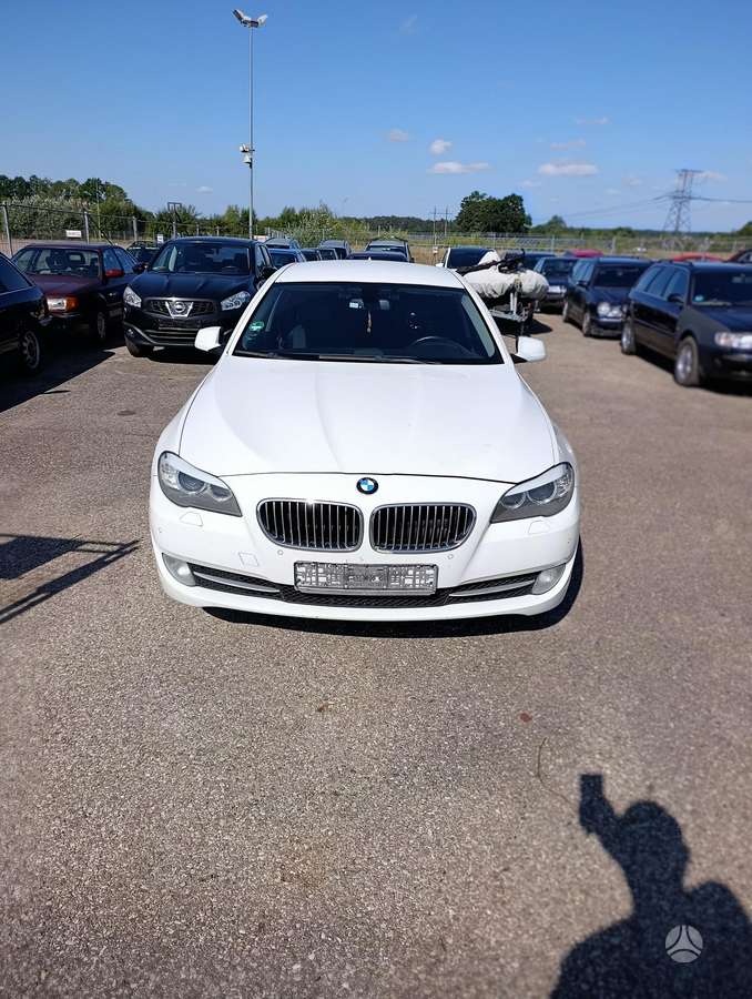 BMW 525, 2.0 l., Седан