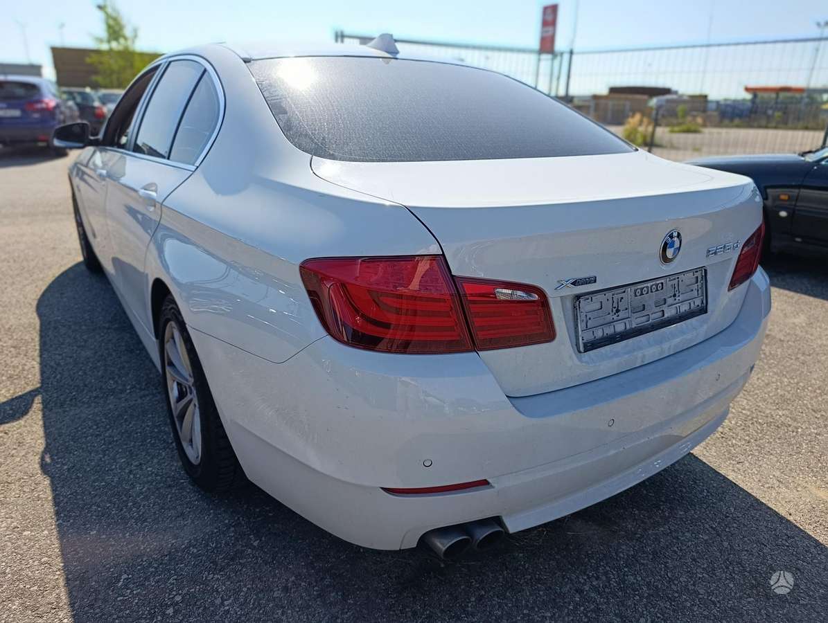 BMW 525, 2.0 l., Седан