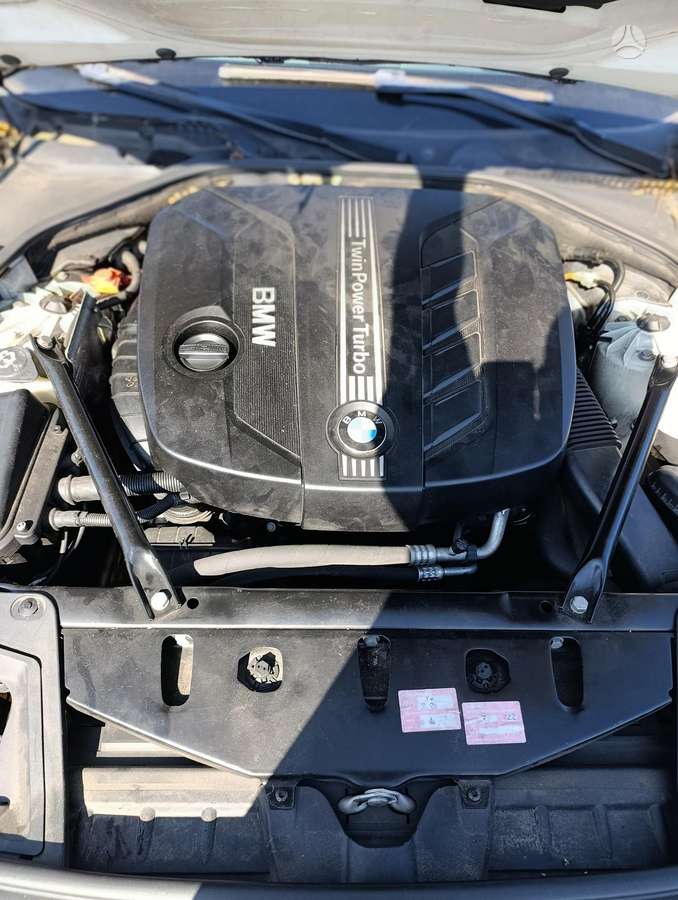 BMW 525, 2.0 l., Седан