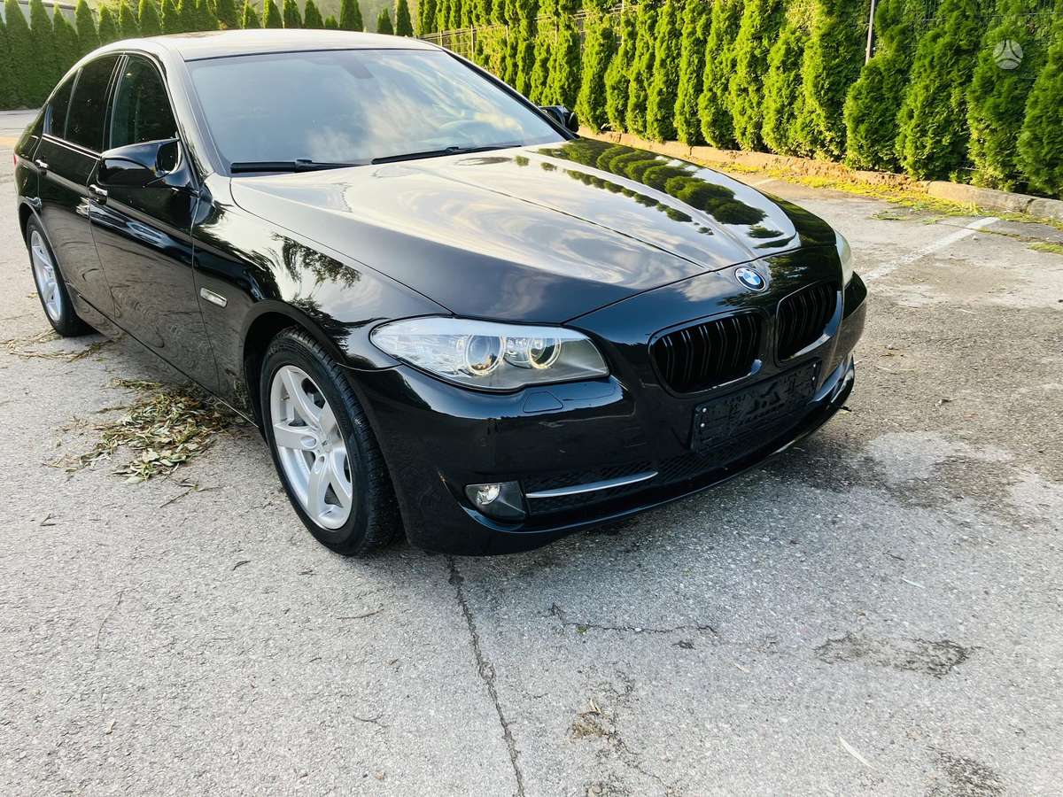 BMW 520, 2.0 l., Седан