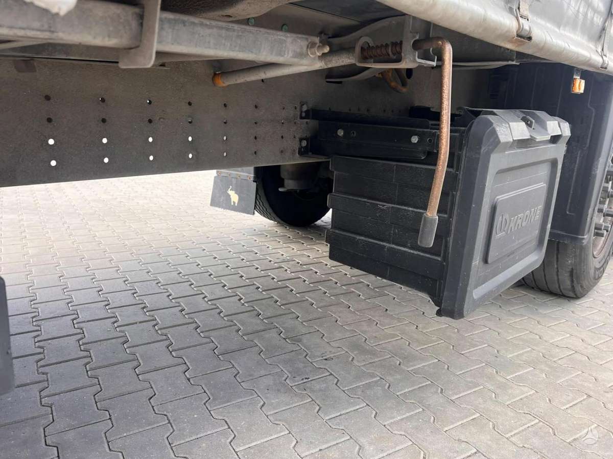 Schmitz SCS, užuolaidinės / tentinės
