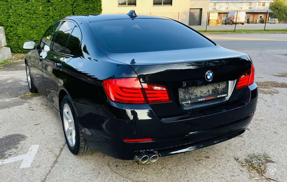 BMW 520, 2.0 l., Седан