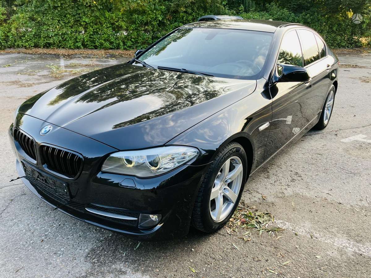 BMW 520, 2.0 l., Седан