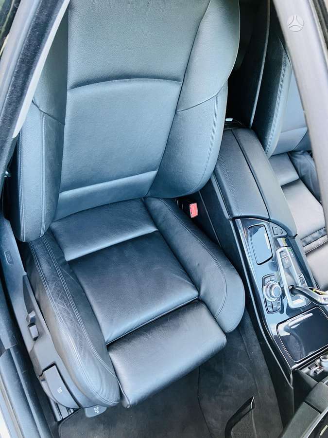 BMW 520, 2.0 l., Седан