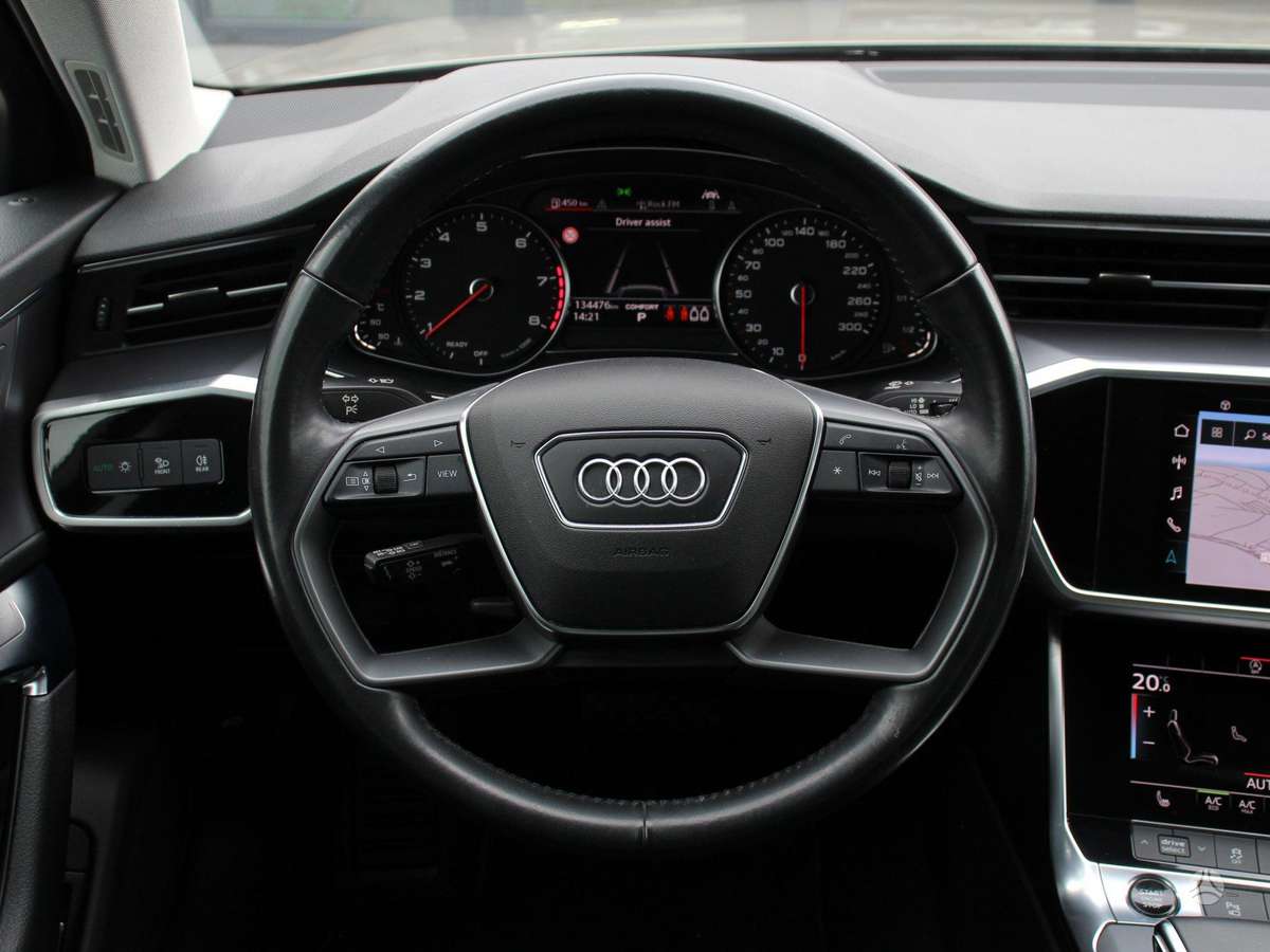 Audi A6, 2.0 l., Седан