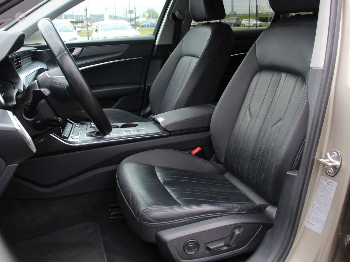 Audi A6, 2.0 l., Седан