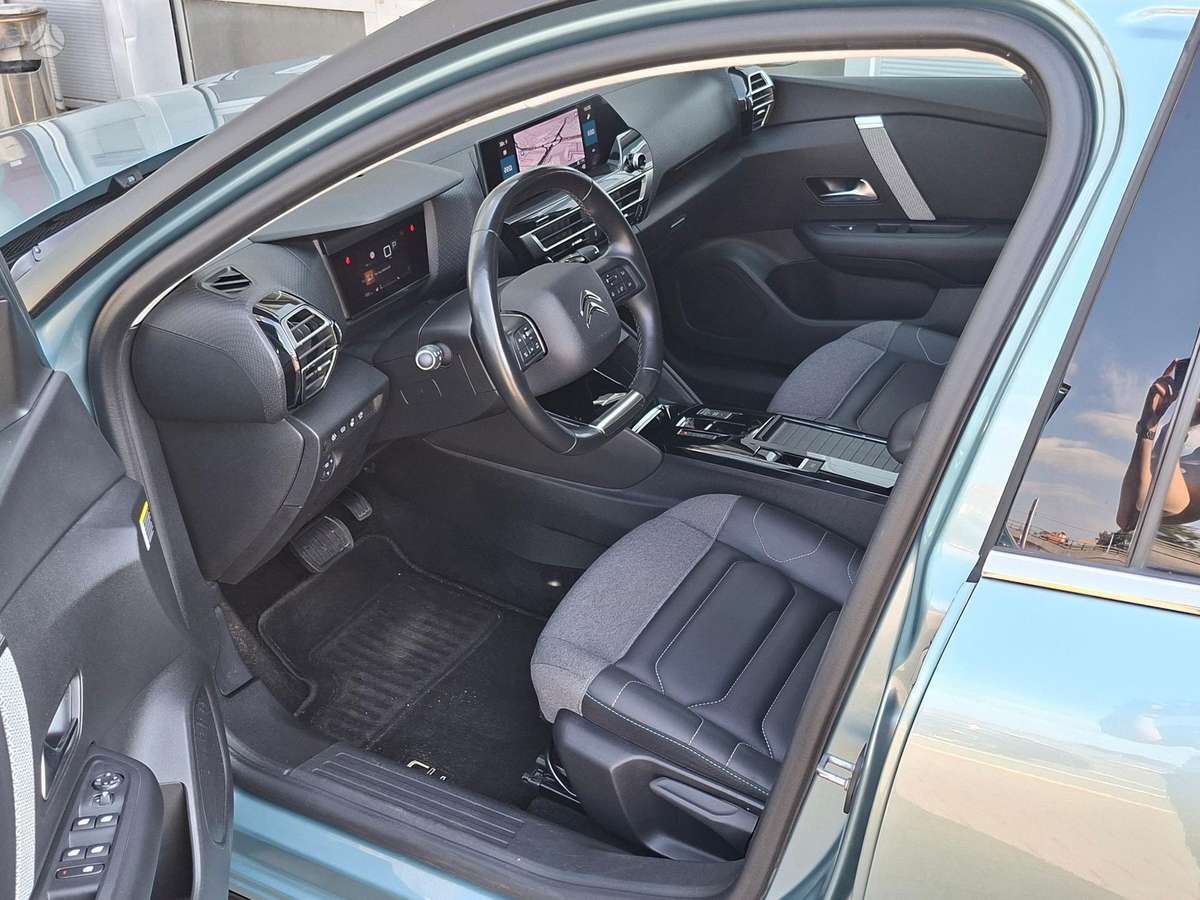 Citroen C4, 1.2 l., Хэтчбек