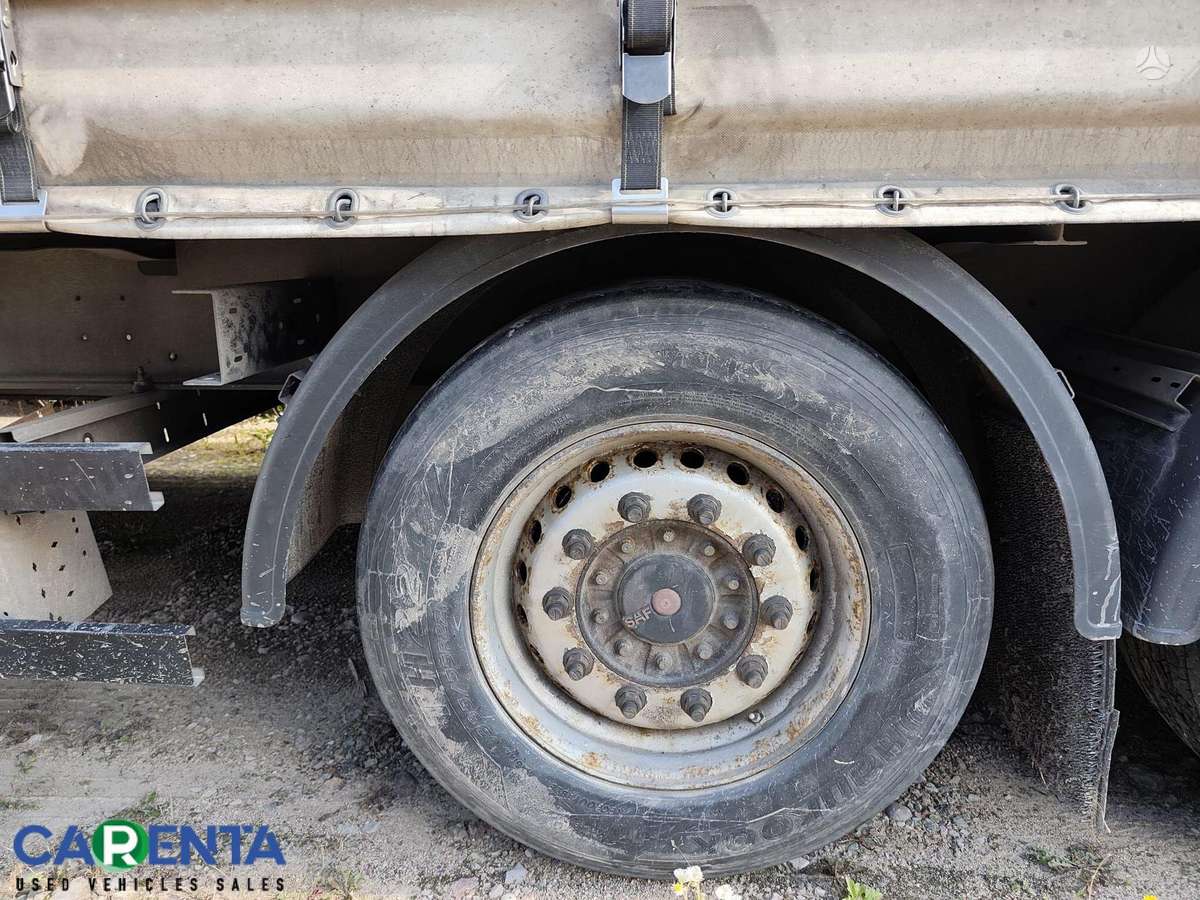 Schmitz SCS 24, užuolaidinės / tentinės