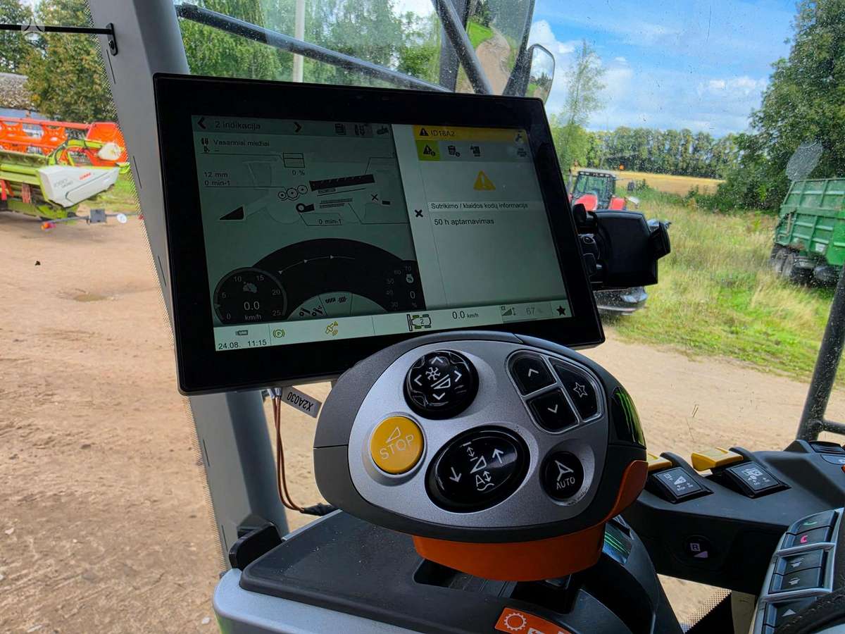 Claas Lexion 8700TT 4WD, kombainai