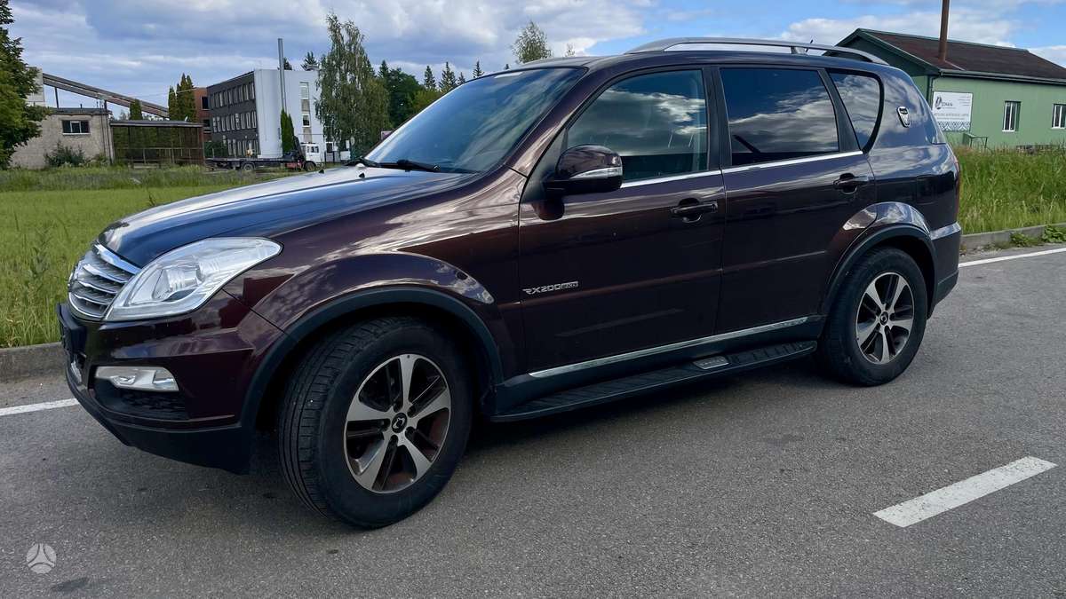 SsangYong Rexton - 1