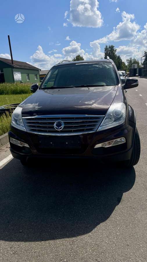 SsangYong Rexton - 4