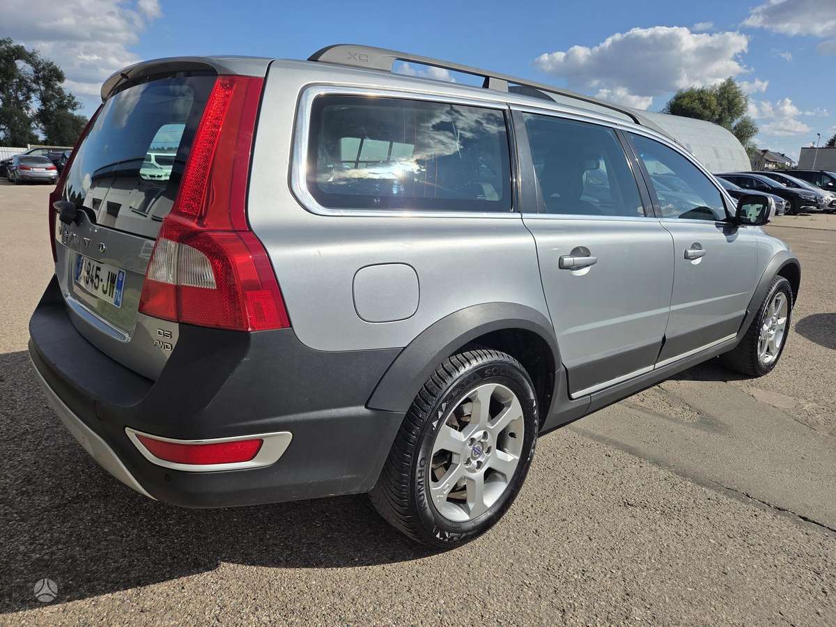 Volvo XC70, 2.4 l., Универсал