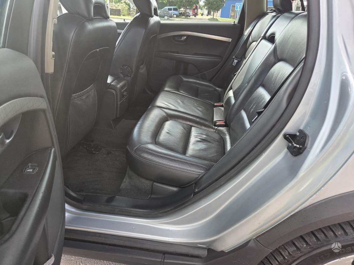 Volvo XC70, 2.4 l., Универсал