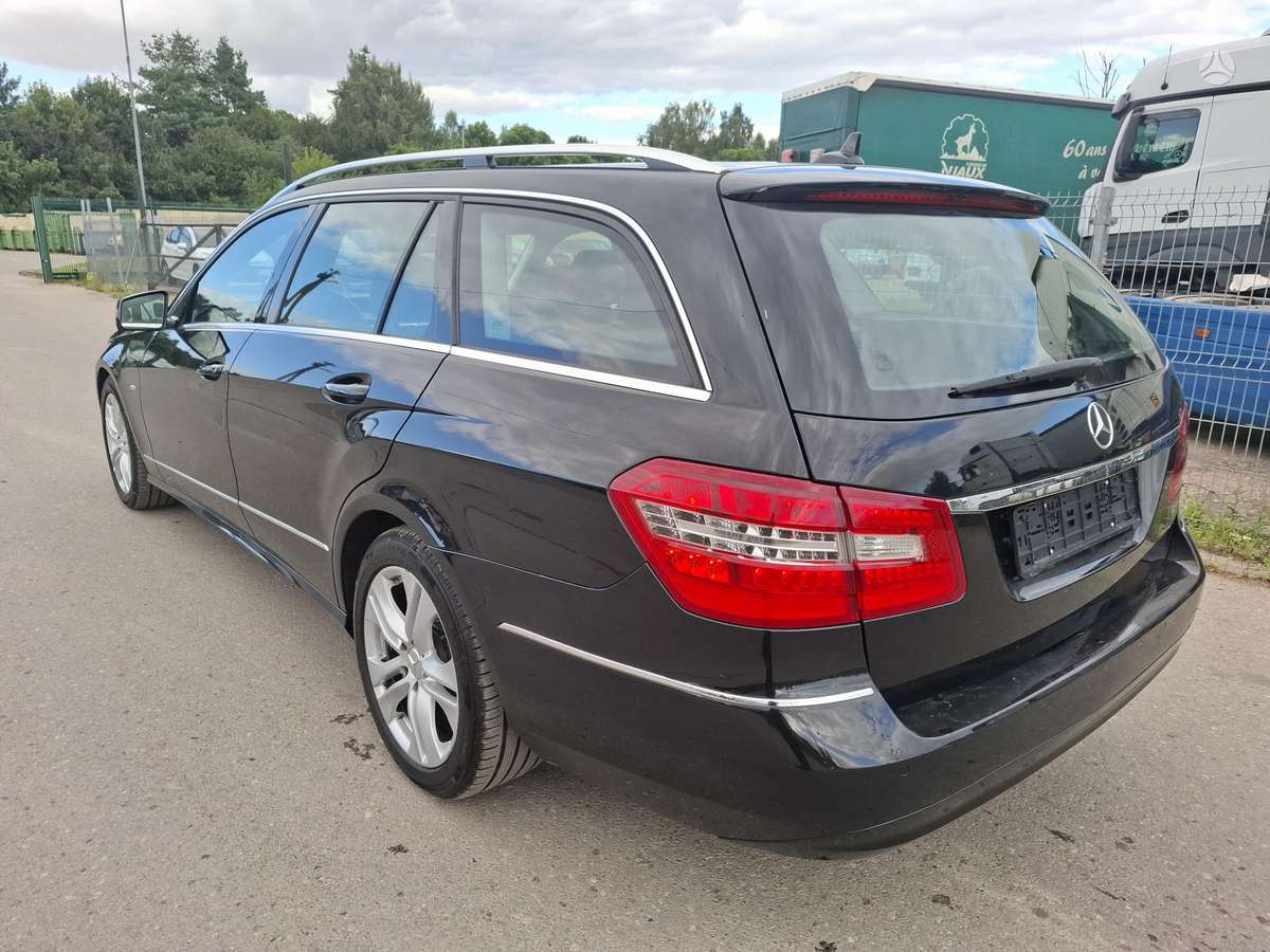 Mercedes-Benz E220, 2.1 l., Универсал