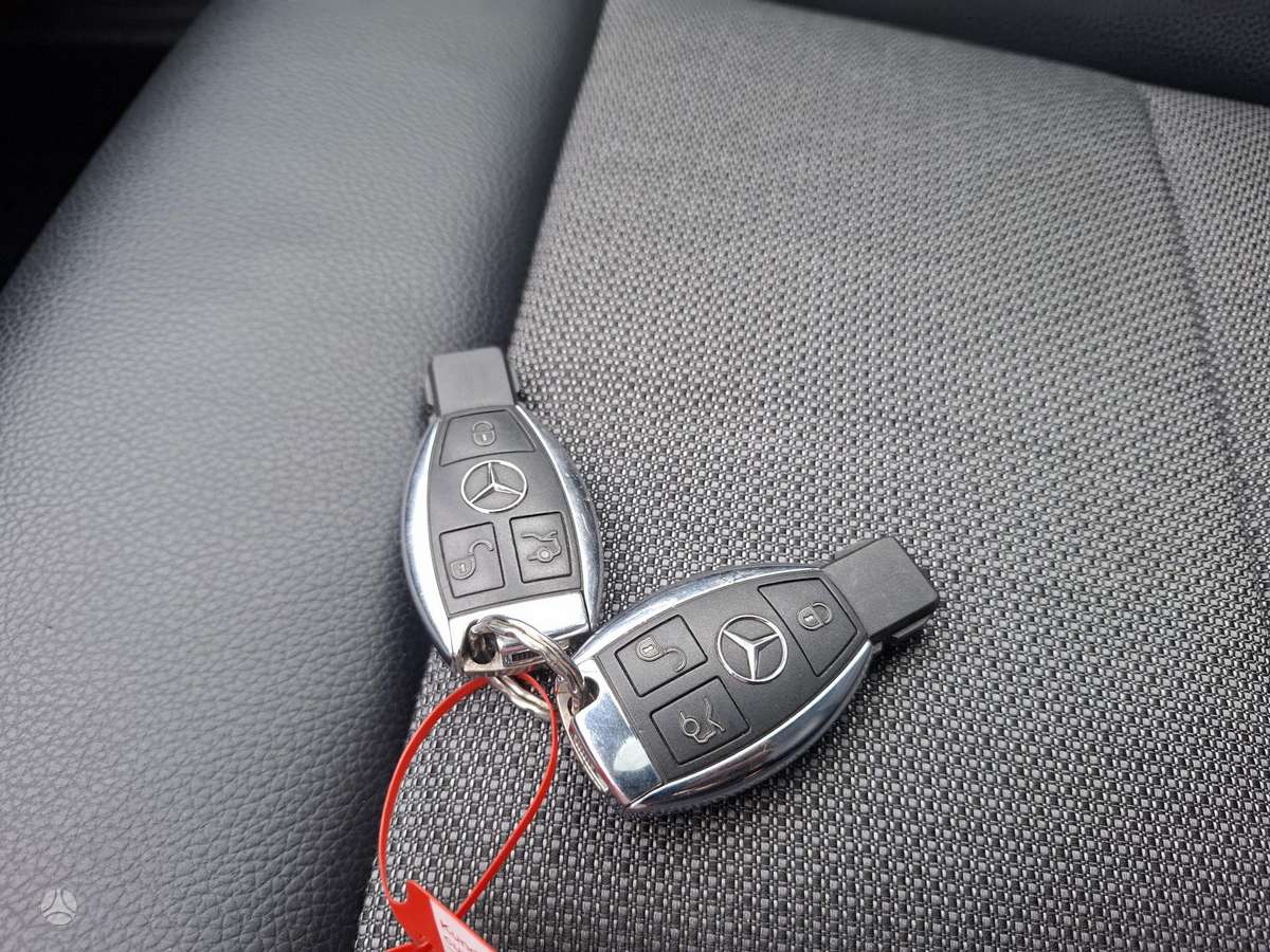 Mercedes-Benz E220, 2.1 l., Универсал