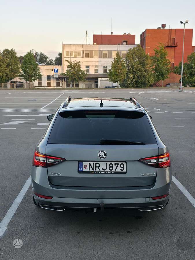 Skoda Superb, 2.0 l., wagon