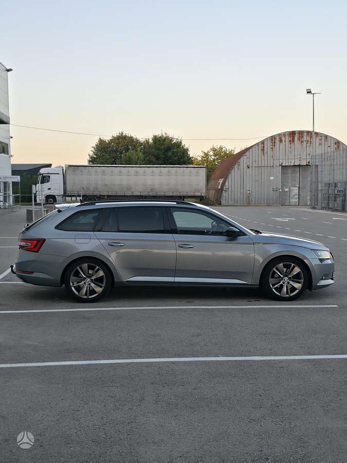 Skoda Superb, 2.0 l., wagon